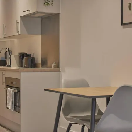 Апартаменти Redcross Flat 119